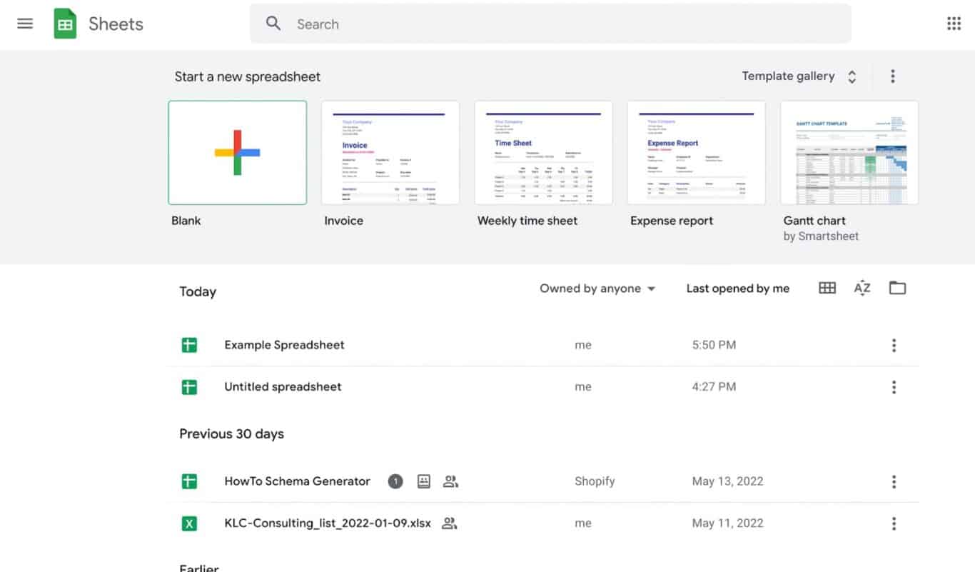 A screenshot of the main menu in Google Sheets.